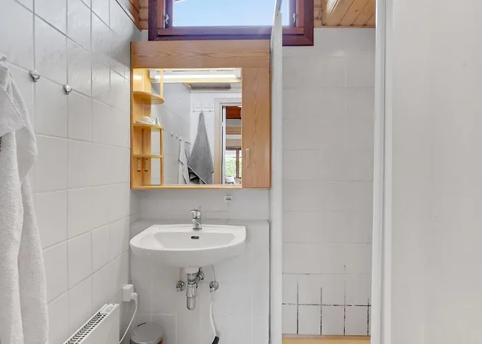 2 Bedroom Awesome In Ferienhaus *
